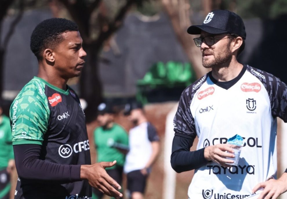 Maringá FC enfrenta o Figueirense, em Florianópolis, nesta segunda-feira