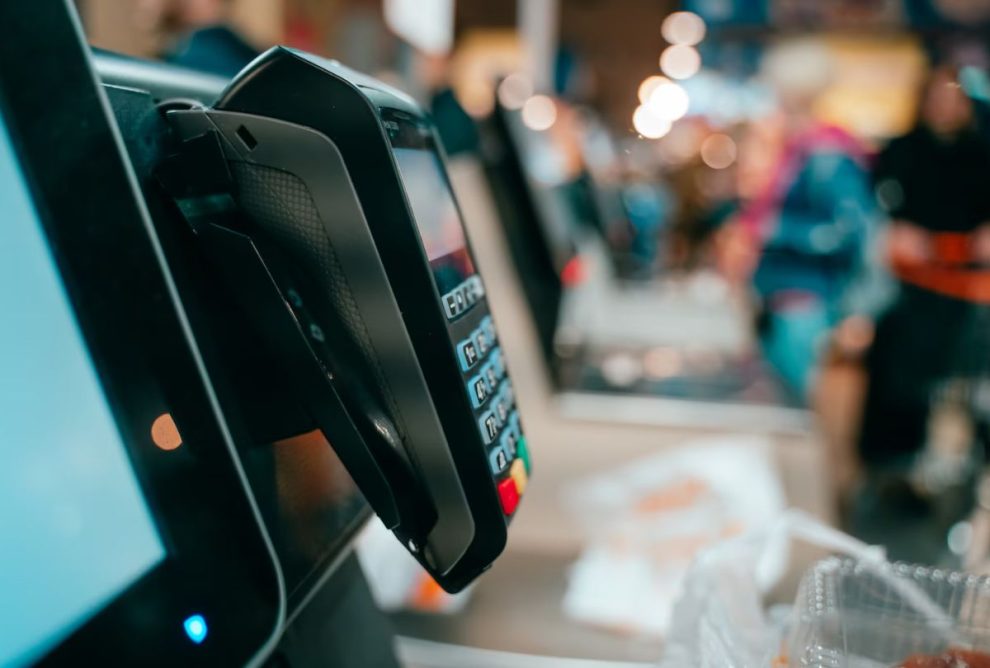 Polícia prende sete em ação contra golpes no cartão de crédito