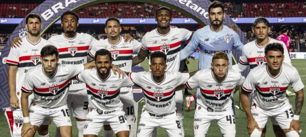 São Paulo reage no MorumBIS e vence o Flamengo de virada na estreia do Brasileirão