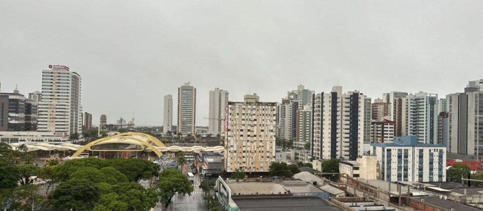 Chuva e tempo abafado seguem em Maringá neste sábado, 21; confira a previsão