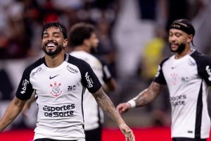 Corinthians vence o Bragantino em Itaquera e conquista primeira vitória no Brasileirão