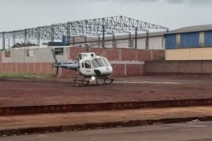 Homem tenta pular muro, estrutura desaba e mobiliza equipe aeromédico do Samu em Paiçandu; vídeo