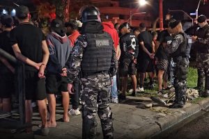 Jovem fica em estado gravíssimo após briga de torcida em Curitiba