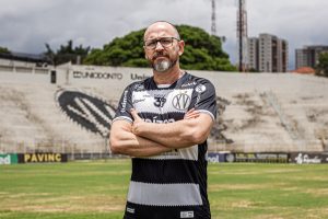 Moisés Egert, ex-XV de Piracicaba, é o novo técnico do Maringá FC