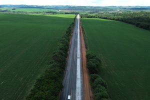 Nova rodovia em concreto vai ligar cidades e chega a 33,5% de execução