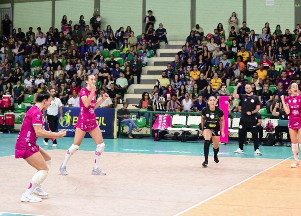 Sancor Seguros Vôlei Maringá vence o Brasília Vôlei por 3 sets a 1