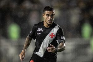 Vasco anuncia saída de Philippe Coutinho; Santos, Internacional e LA Galaxy monitoram situação