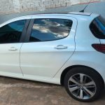 Carro furtado em Maringá é recuperado pela Polícia Militar em Mandaguaçu; suspeito é preso