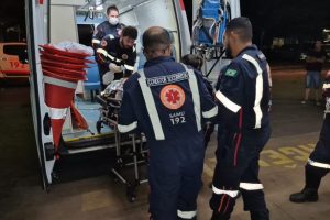 Criança de 6 anos fica em estado grave e precisa ser entubada após queda de bicicleta em Sarandi