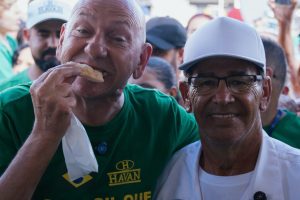 Em apenas três dias, nova pastelaria do 'Seu Zé' na Havan de Maringá vende mais de 20 vezes que a média diária