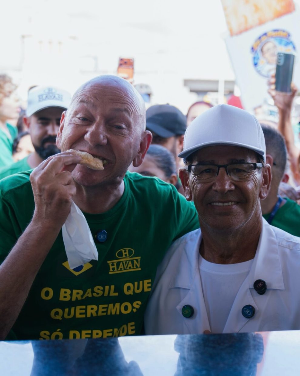 Em apenas três dias, nova pastelaria do 'Seu Zé' na Havan de Maringá vende mais de 20 vezes que a média diária