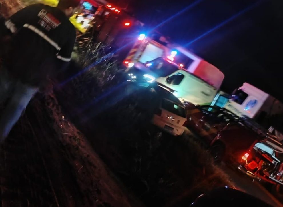 Grave acidente na PR-317 envolvendo ônibus e caminhões deixa ao menos 13 feridos e mobiliza equipes de socorro