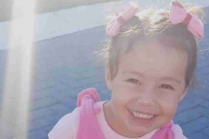 Irmãs brincavam quando tanque caiu e matou criança de 3 anos