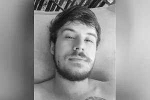 Jovem é encontrado morto enrolado em cobertor em área de mata