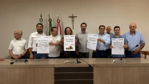 MARUMBI – Convênios somam mais de R$ 56 milhões para pavimentação rural e maquinários