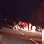 Motorista se envolve em acidente na BR-376, pega "rabeira" em caminhão e é atropelado