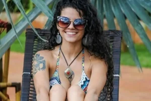 Mulher morre após se afogar em piscina de chácara