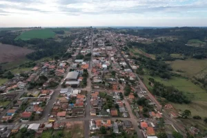 'Paraíso escondido' no Paraná tem concurso público com 23 vagas para todos os níveis