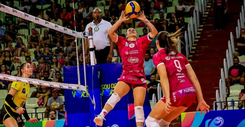 Sancor Seguros Vôlei Maringá joga nesta quinta (19) pela Superliga