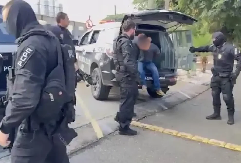 Suspeitos de roubar carro usado em crime no Abranches são presos