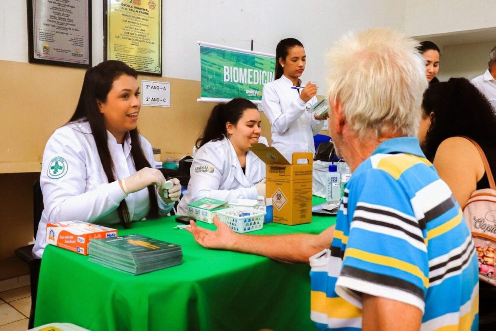 Ação gratuita leva atendimentos de saúde, orientação jurídica e atividades para famílias da Vila Guadiana, em Mandaguaçu