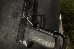 Adolescente de 14 anos é apreendido com simulacro de arma e pilotando moto com alerta de furto em Maringá