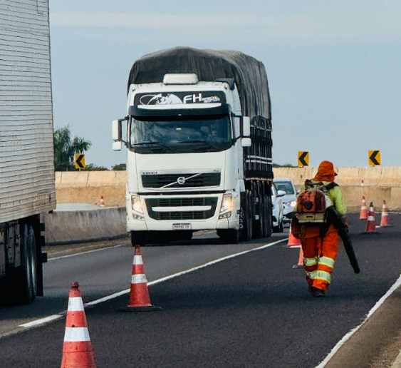 Alerta nas Estradas: EPR Paraná Realiza Obras e Interdições Parciais em Cinco Rodovias Nesta Quinta-Feira (30)