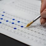 Concursos públicos no Paraná têm inscrições abertas e salários que chegam a R$ 27 mil