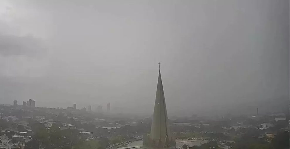 Inmet emite alerta amarelo para chuvas intensas em Maringá