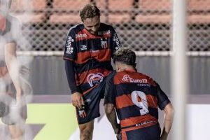 Maringá tem expulso no começo do jogo e sofre goleada para o time reserva do Ituano