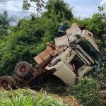 Motorista de carreta que morreu em capotamento na região é identificado