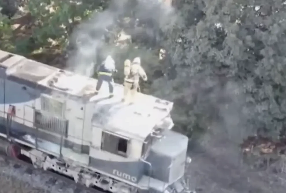 Trem tem princípio de incêndio em Curitiba a caminho do litoral