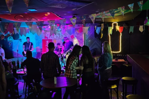 Bailes, literatura e muita música boa esquentam o fim de semana maringaense