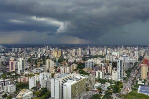 Chuva deve voltar ao Paraná nesta quinta-feira, 14; veja a previsão para Maringá
