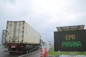EPR Paraná e PRF alertam para risco de dirigir com sono e reforçam prevenção em viagens longas
