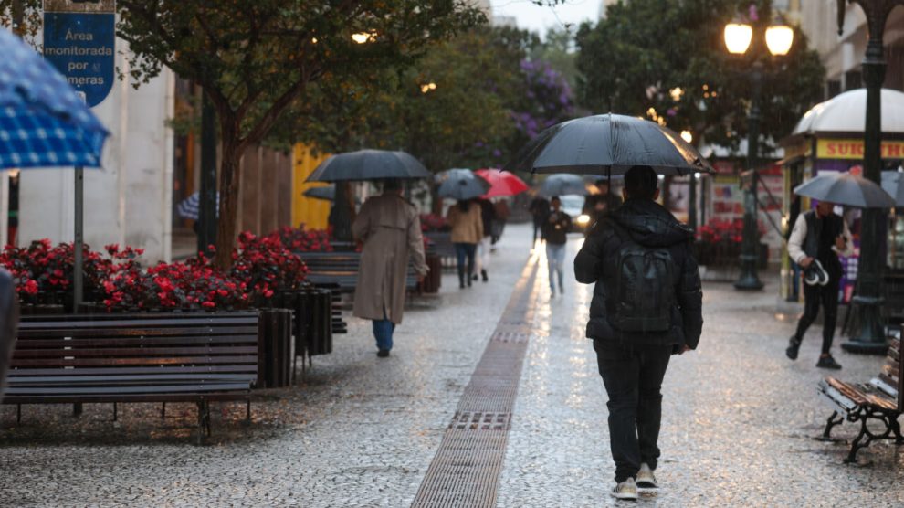 Fim de semana será de frio e com chuva em boa parte do Paraná; veja detalhes da previsão