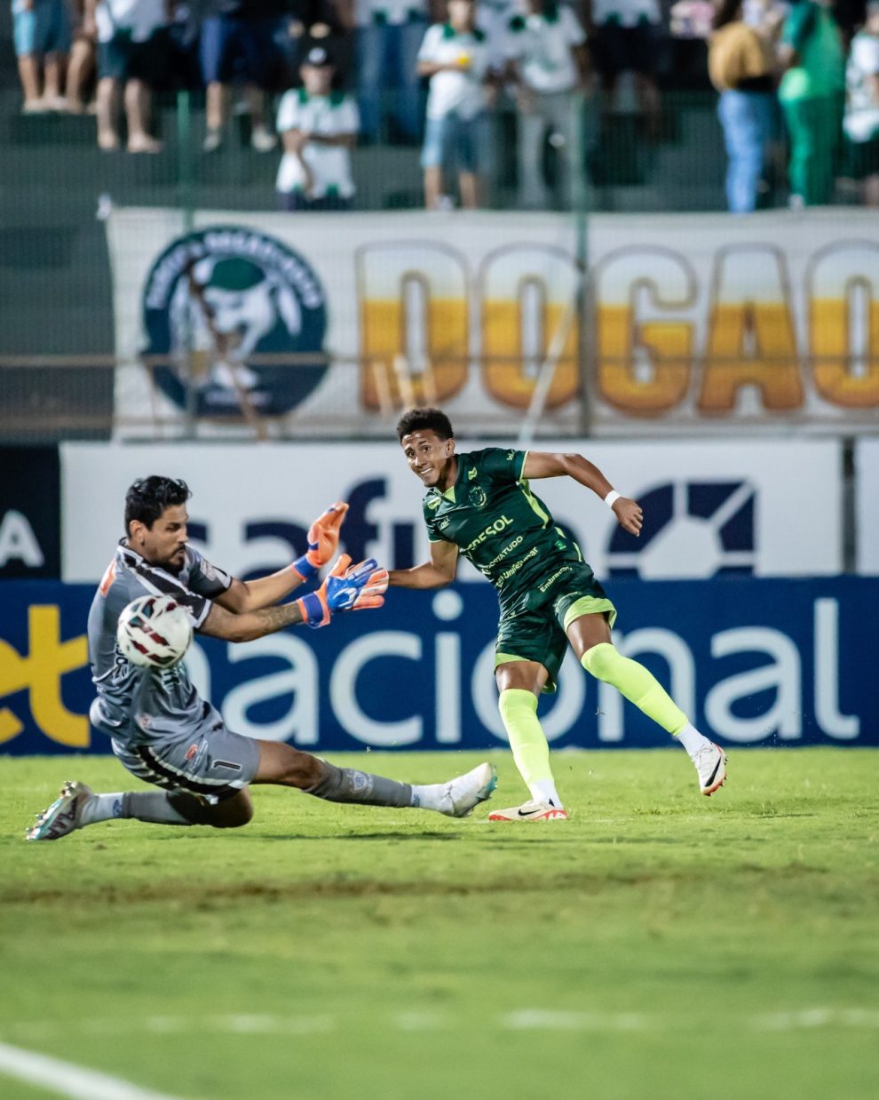 Maringá reencontra o caminho da vitória com gols no final