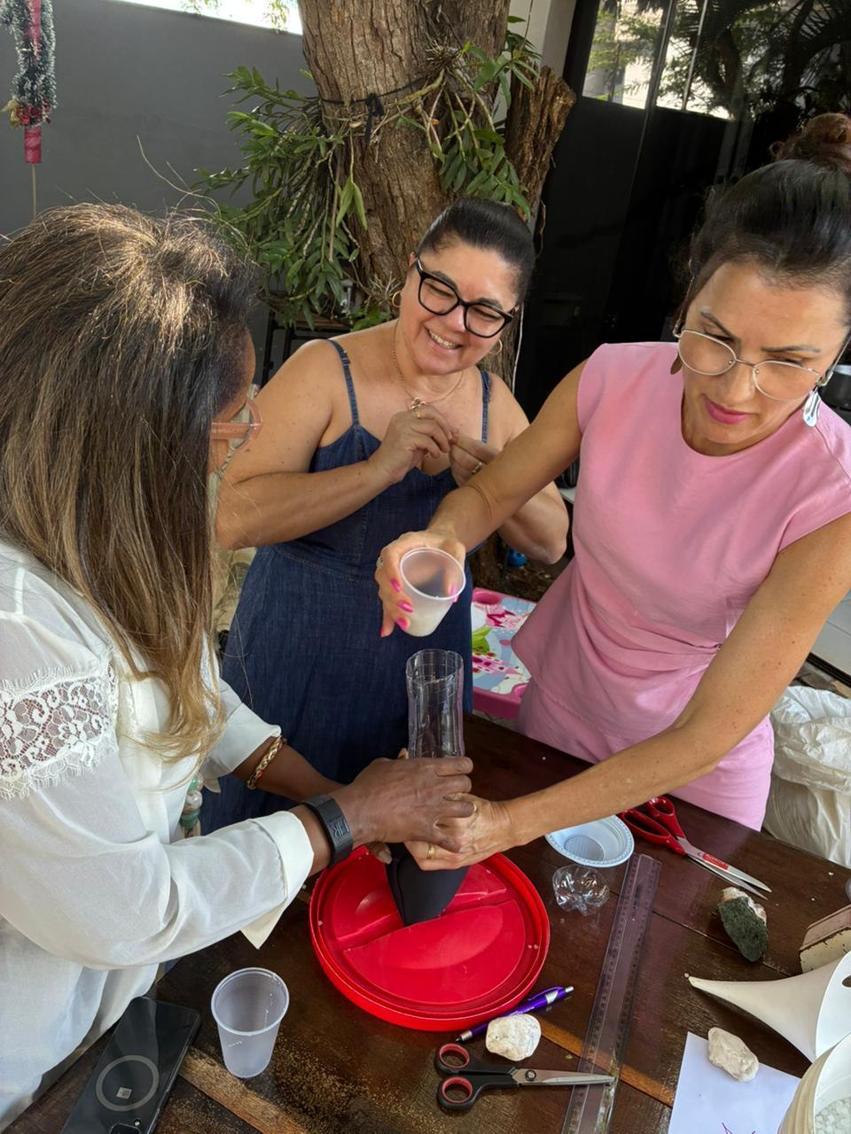 Projeto oferece sutiãs com prótese a mulheres com câncer