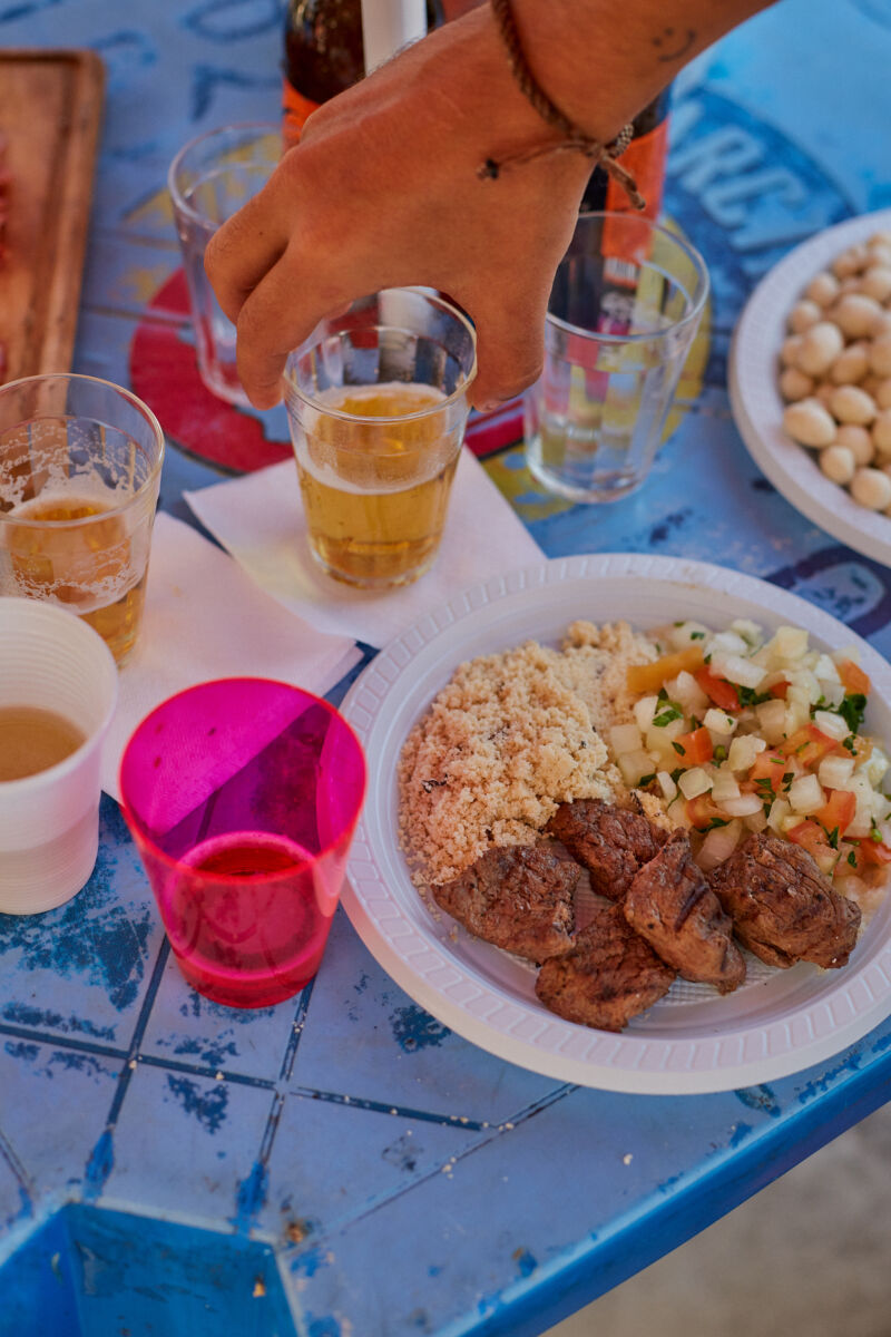 Carne de boi e cerveja pressionam orçamento, mas frango e suínos dão alívio ao bolso