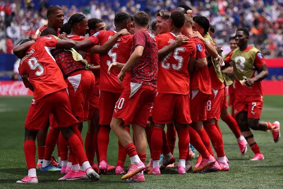 Grupo B se define com Suíça e Canadá classificados para o mata-mata