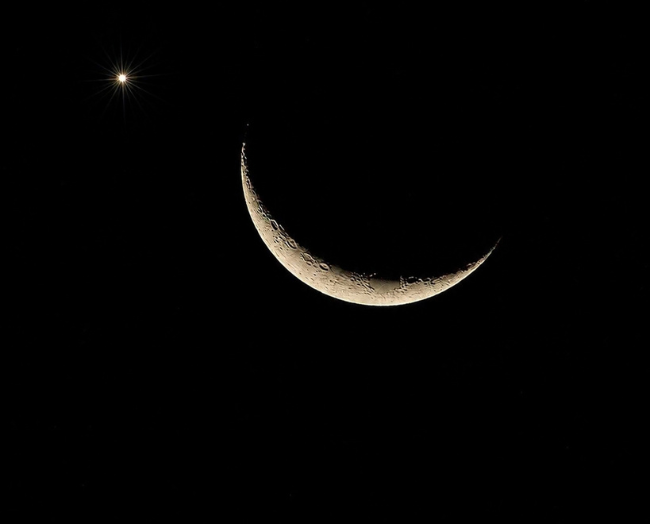 Moradores registram encontro entre Lua e Vênus no céu de Maringá, e fenômeno chama atenção