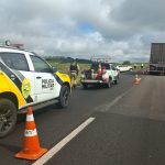 Motorista perde controle na chuva e bate de frente com caminhão na PR-323, em Paiçandu