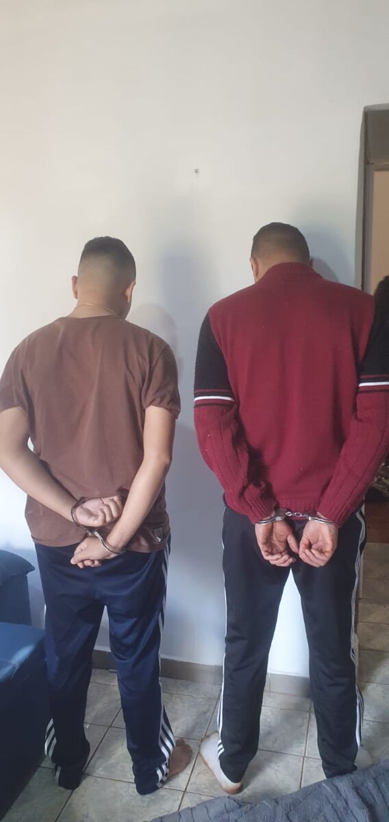 Polícia Civil prende irmãos por furto a residência em Maringá