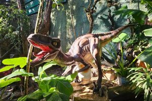 População pede e exposição de réplicas de dinossauros no Parque do Ingá é prorrogada
