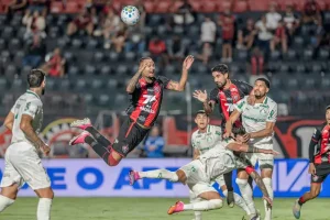 Brasileirão tem rodada com jogos adiados e confrontos decisivos; confira resultado das partidas desta quarta (29)