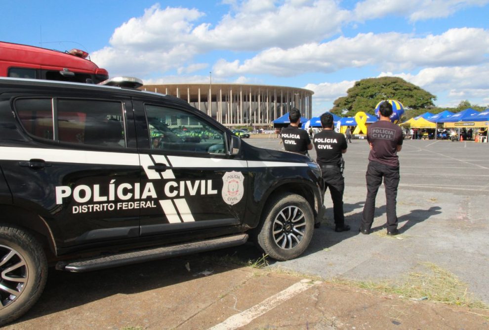 Casal reata casamento e mata amante da mulher a tiros