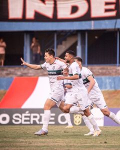 Maringá FC busca manter sequência de vitórias na Série C contra o Floresta