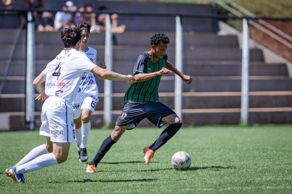Menino do Ingá, Thiago Lopes é negociado pelo Maringá FC com o Coritiba