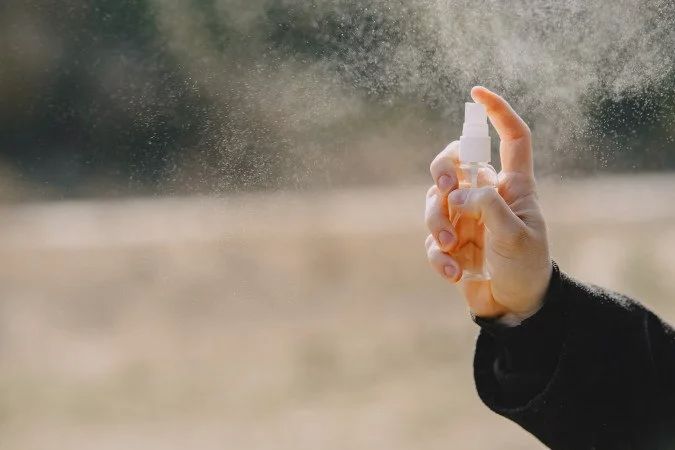 Mulheres já podem comprar spray de pimenta para defesa pessoal