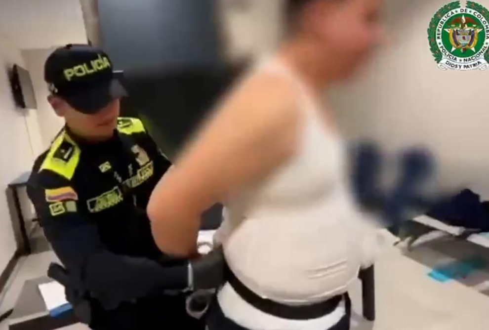 Piloto falso é preso com 10 kg de cocaína em aeroporto